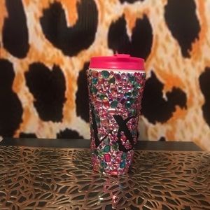 Travel mugz by WyneFyne CollXtions